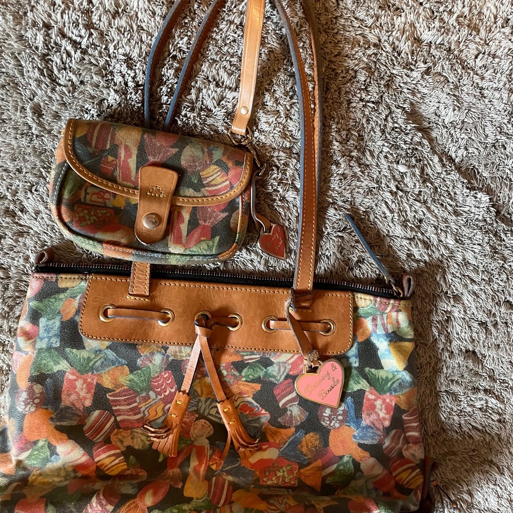 Dooney and bourke set tote wristlet or wallet set